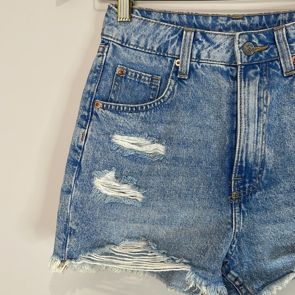 H&M Divided High Waisted Denim Jean Shorts Blue Distressed Hem Worn In Size 0 - Picture 3 of 10